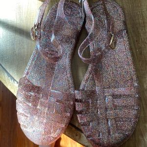 Old navy jelly sandals girls 4 NWT